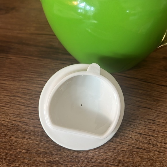 Kate Spade Greenwich Grove Green Teapot w/ original box included - Picture 7 of 10